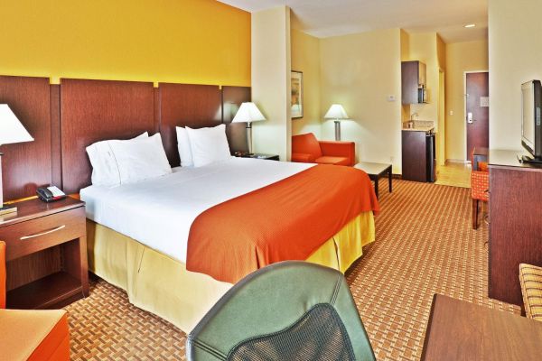 Holiday Inn Express & Suites BARTLESVILLE (Bartlesville)